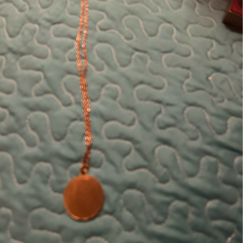 Retro Chic Gold Pendant Necklace